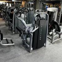 منشی باشگاه مردانه