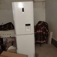 یخچال فریزر کاملا سالم و نو بدون عیب