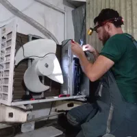 تعمیرات و سرویس انواع کولرهای گازی و اسپلیت