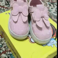 فروش دو جفت کفش دخترانه