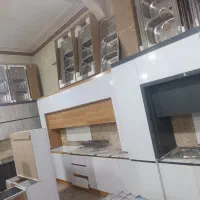 فروشنده خانم