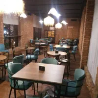 میز صندلی کافه پلانتر|کافی‌شاپ و رستوران|تهران, تهران‌ویلا|دیوار