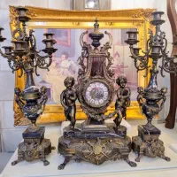 ساعت شمعدان برنزی