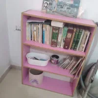 میزکامپیوتروکتابخانه