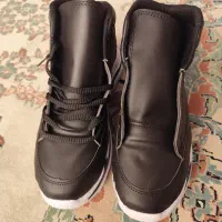 کفش کتونی نو نو