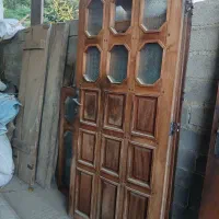 درب  و پنجره  چوبی  قدیمی