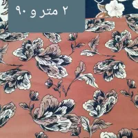 تعدادی پارچه زنانه و پارچه چادر