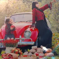 کالکشن یلدا|لباس|رباط‌کریم, رباط‌کریم|دیوار