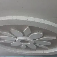 شاگرد نقاشی ساختمان