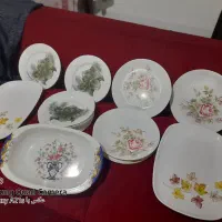 تعدادی ظروف ملامین