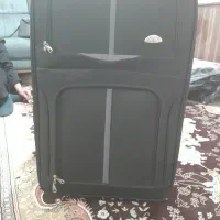 یک عدد چمدان برزنتی محکم سایز بزرگ