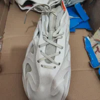کتونی آدیداس اورجینال adidas سایز ۴۵|کیف، کفش، کمربند|تهران, فیروزآبادی|دیوار