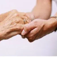 نگهداری از سالمند خانم