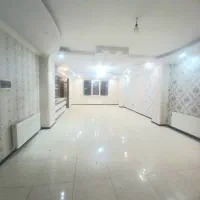 ۱۲۵ متر ۳ خواب شهرک صدف تک واحدی /فول سالن بزرگ