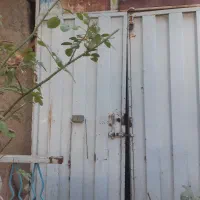 درب حیاط آهنی