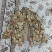 لباس نظامی|لباس|اصفهان, ابر|دیوار