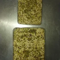 حلواشکری مغز پسته دار کریستالی