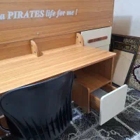 تخت ومیز تحریر  بهترین جنس شرکتی|تخت و سرویس خواب|ساوه, |دیوار