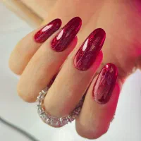 کاشت ناخن و مژه تخفیف ویژه۲۰۰