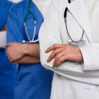 خدمات پرستاری پزشکی تزریقات وصل سرم تراپی در منزل