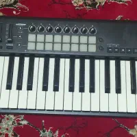 میدی کنترلر novation mk2 v61