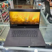 یک لپتاپ ابر قدرت از برند DELL و در عین حال زیبا
