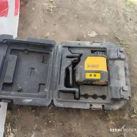 تراز لیزری دیوالت