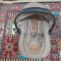 کالسکه کریر  رنگ پارچه  کرم تیر