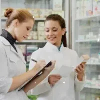 تکنسین داروخانه/نسخه خوانی30% تخفیف تا آخر ماه