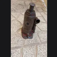 جک روغنی پنج تنی انواع خودرو|قطعات یدکی و لوازم جانبی|هشتگرد, شهرک راه آهن|دیوار