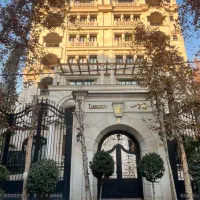 آپارتمان تک‌واحدی ۳۶۰متری لوکس دروس با ۴ پارکینگ