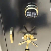 گاوصندوق اسلحه