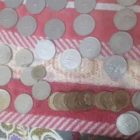 باسلام تعدادی سکه های قدیمی