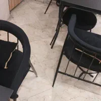 صندلی مشکی کافه رستوران