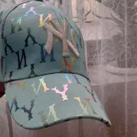 انواع کیف و کلاه|کیف، کفش، کمربند|مشهد, مصلی (کارمندان اول)|دیوار