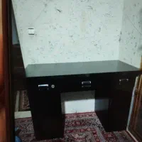 میزتحریر دارای سه کشوسالم وشیک