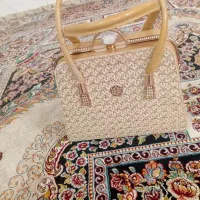 کیف مجلسی|کیف، کفش، کمربند|اصفهان, حصه شمالی|دیوار