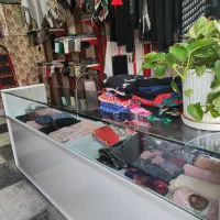 فروش ویترین و تعدادی قفسه|بوفه، ویترین، کنسول|فسا, |دیوار