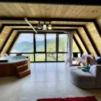 رزرو کلبه سوئیسی لاکچری چوبی جکوزی ویو جنگلی|اجارهٔ کوتاهمدت ویلا و باغ|رامسر, |دیوار