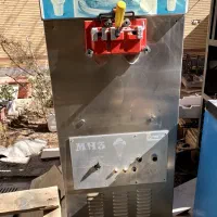 دستگاه بستنی