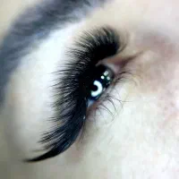 خدمات تخصصی اکستنشن مژه و لیفت ابرو
