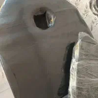 تخت مژه و صندلی استاد کار و تمامی تجهیزات سالن