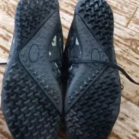 کفش ورزشی مخصوص فرتبال|کیف، کفش، کمربند|برازجان, |دیوار