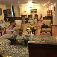 یه واحد شیک عالی بهترین لوکیشن 320M