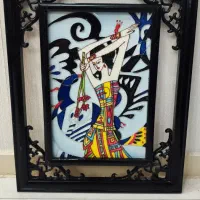 تابلو نقش برجسته و کار شده روی شیشه با قاب چوبی