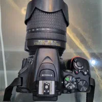 فروش فوری دوربین عکاسی نیکون 5600D+پایه+فلش دوربین|دوربین عکاسی و فیلمبرداری|تهران, شهرک شریفی|دیوار