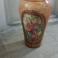 گلدان تزئین قدیمی با نقش و نگار