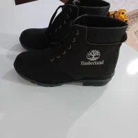 یک جفت کفش نیم بوت مشکی سایز ۳۹