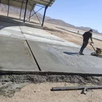 بتن ریزی کف با ماله پروانه و اتو میکسر شخصی