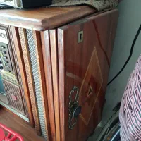 تلویزیون عتیقه|تلویزیون و پروژکتور|میانه, |دیوار